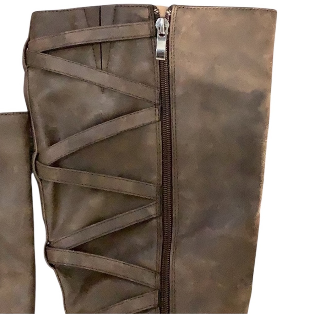 Journee Collection Wide Calf Boot - Picture 5 of 9